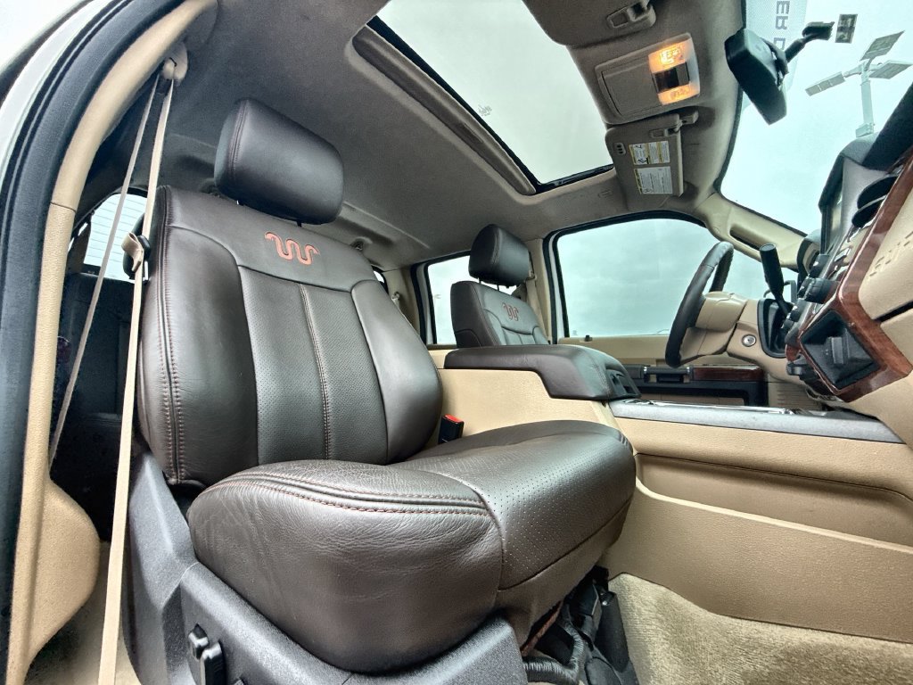 Used 2016 Ford F250 King Ranch w/ FX4 Off-Road Package AWD/4WD image 28