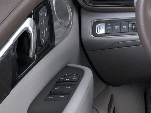 New 2026 Buick Enclave Avenir FWD image 22