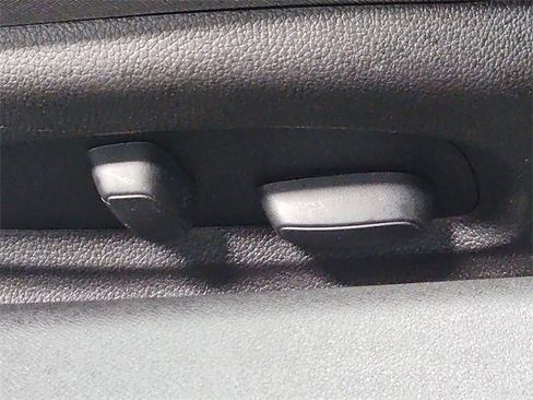 Used 2021 Chevrolet Camaro LT image 23