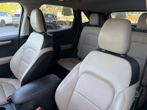 Used 2020 Ford Escape SEL FWD image 11