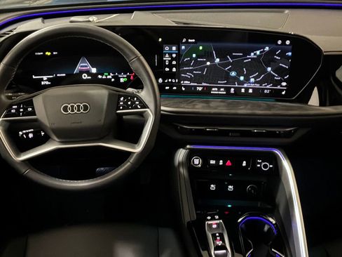 Used 2025 Audi Q5 Premium w/ Convenience Package image 20
