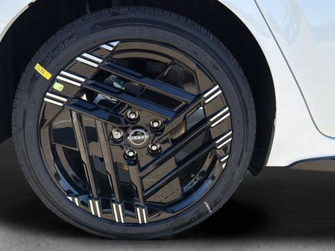 New 2026 Nissan Sentra SR FWD image 13