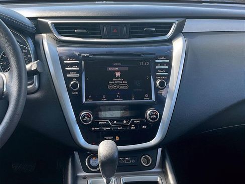 Used 2019 Nissan Murano S image 6