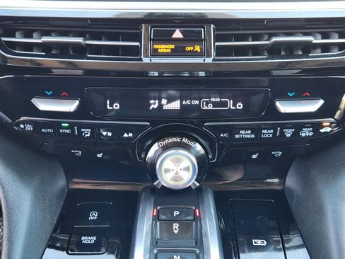 Used 2023 Acura MDX SH-AWD w/ Technology Package image 23