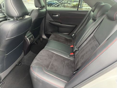 Used 2017 Toyota Camry XSE w/ Moonroof Package FWD image 27