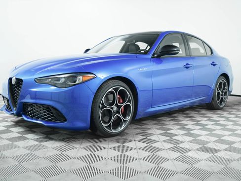 New 2025 Alfa Romeo Giulia RWD image 3