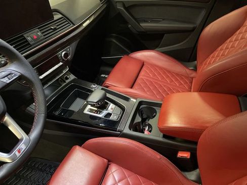 Used 2024 Audi SQ5 Premium Plus w/ S Sport Package image 21