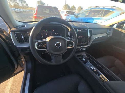 Certified 2025 Volvo XC60 B5 Plus image 10