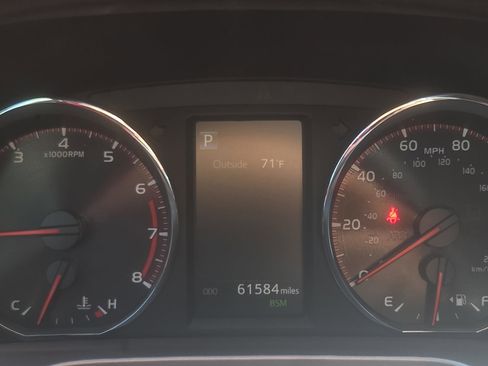 Used 2016 Toyota RAV4 SE image 11