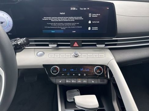 New 2026 Hyundai Elantra Limited image 25