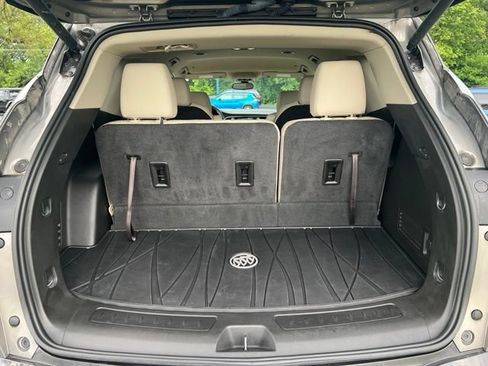 Used 2019 Buick Enclave Essence FWD image 25