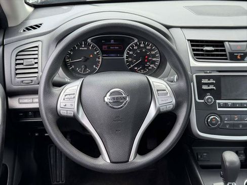 Used 2017 Nissan Altima 2.5 S FWD image 17