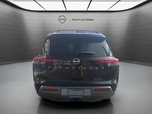 New 2026 Nissan Pathfinder SL AWD/4WD image 5