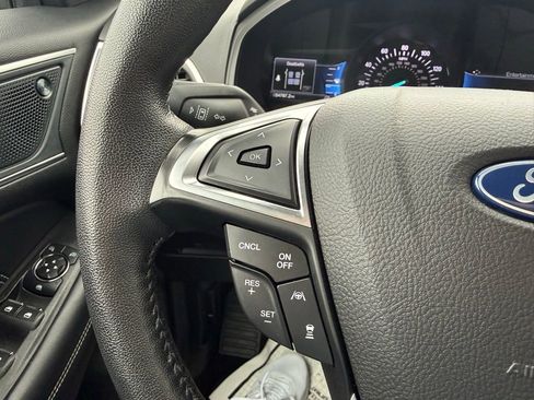 Used 2022 Ford Edge Titanium AWD/4WD image 21