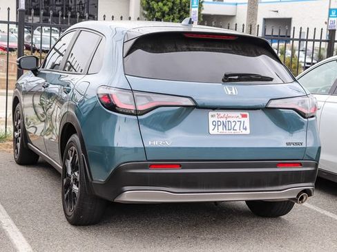 Used 2025 Honda HR-V Sport image 11