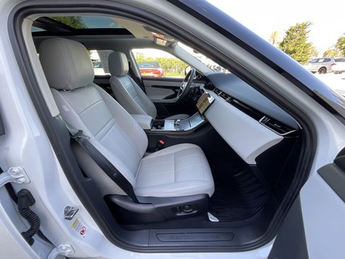 Used 2024 Land Rover Range Rover Evoque S image 23