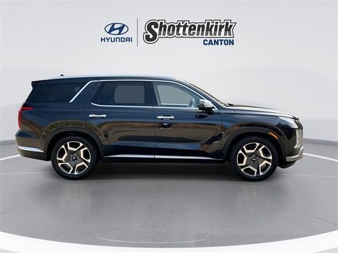 Used 2023 Hyundai Palisade Limited image 9