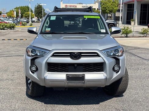 Certified 2023 Toyota 4Runner TRD Off-Road Premium image 2