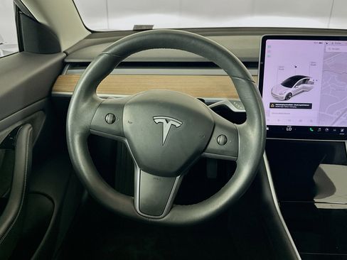 Used 2019 Tesla Model 3 Standard Range Plus image 16