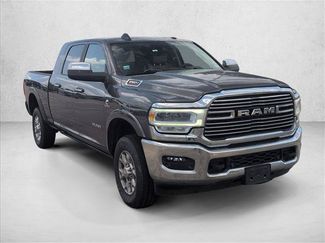Used 2022 RAM 2500 Laramie AWD/4WD video 3