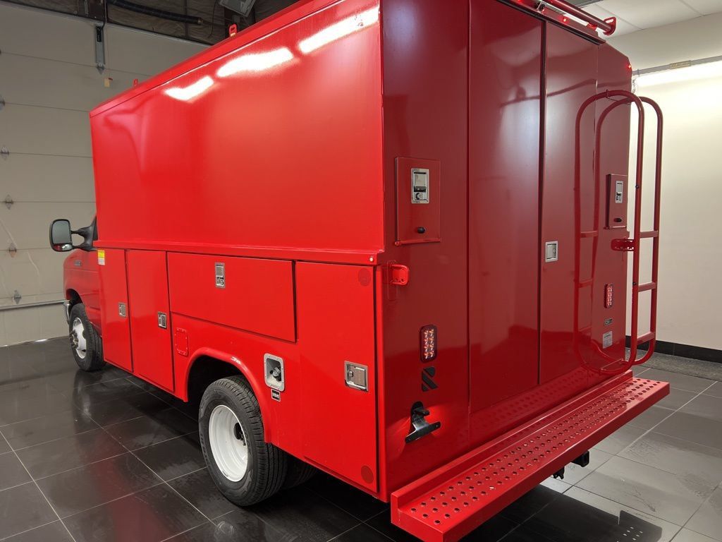 New 2026 Ford E-350 and Econoline 350 Super Duty w/ Power Equipment Group RWD image 4