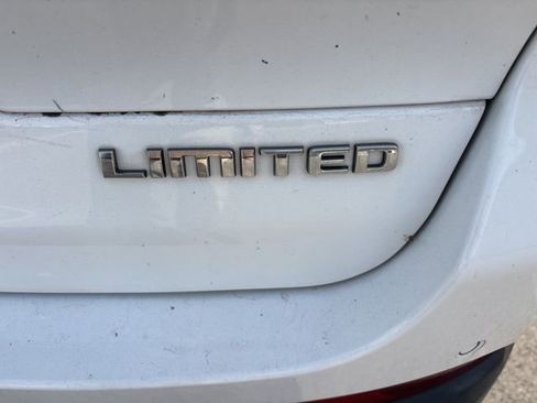 Used 2021 Jeep Grand Cherokee L Limited image 15