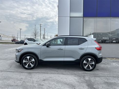 New 2026 Volvo XC40 B5 Plus w/ Protection Package Premier image 5