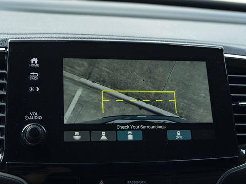 Used 2023 Honda Passport TrailSport image 31