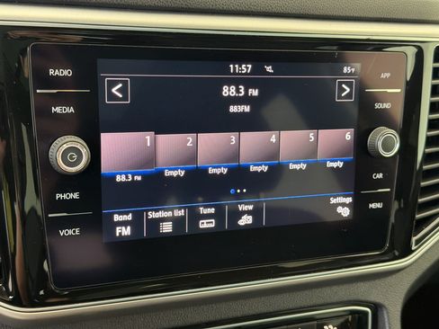 Used 2018 Volkswagen Atlas SEL FWD image 19