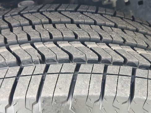 Used 2021 Ford F150 Lariat w/ Equipment Group 501A Mid AWD/4WD image 7