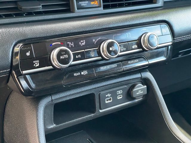 Used 2023 Honda Pilot Touring image 18