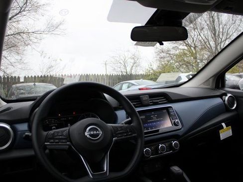 New 2025 Nissan Versa SV w/ Trunk Package image 9