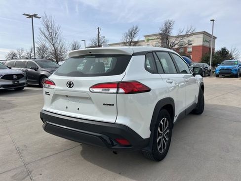 Used 2023 Toyota Corolla Cross S image 4