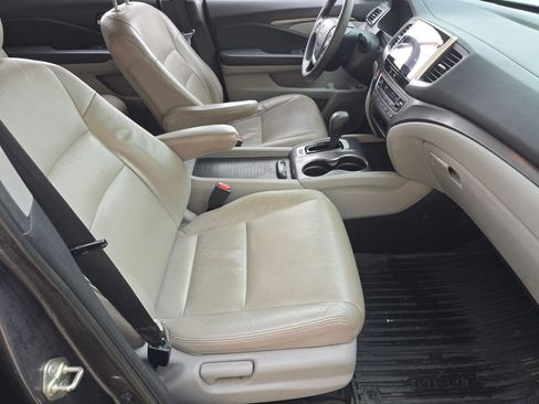 Used 2018 Honda Pilot EX image 33