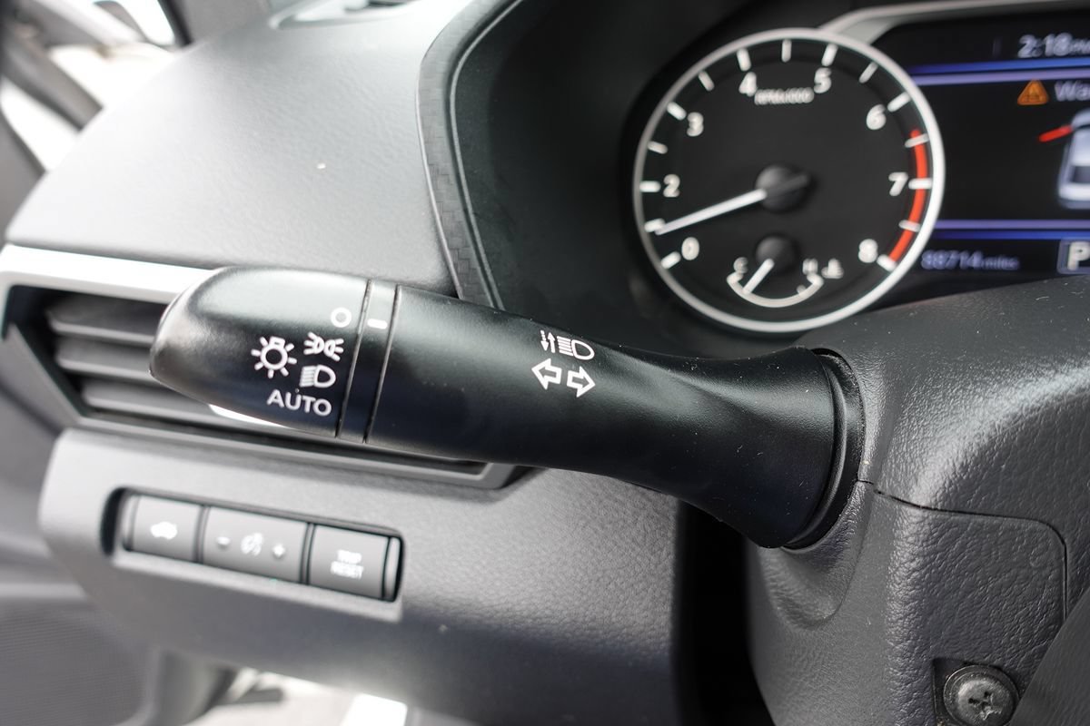 Used 2020 Nissan Altima 2.5 S FWD image 46