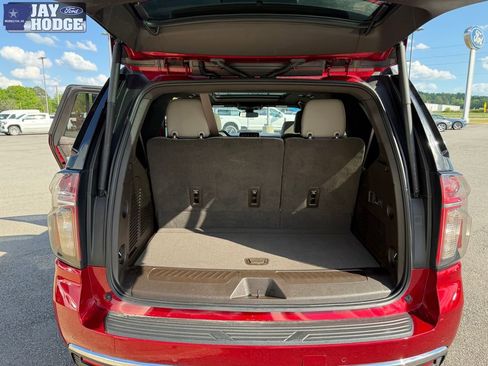 Used 2021 Chevrolet Tahoe LT w/ LT Signature Package RWD image 29