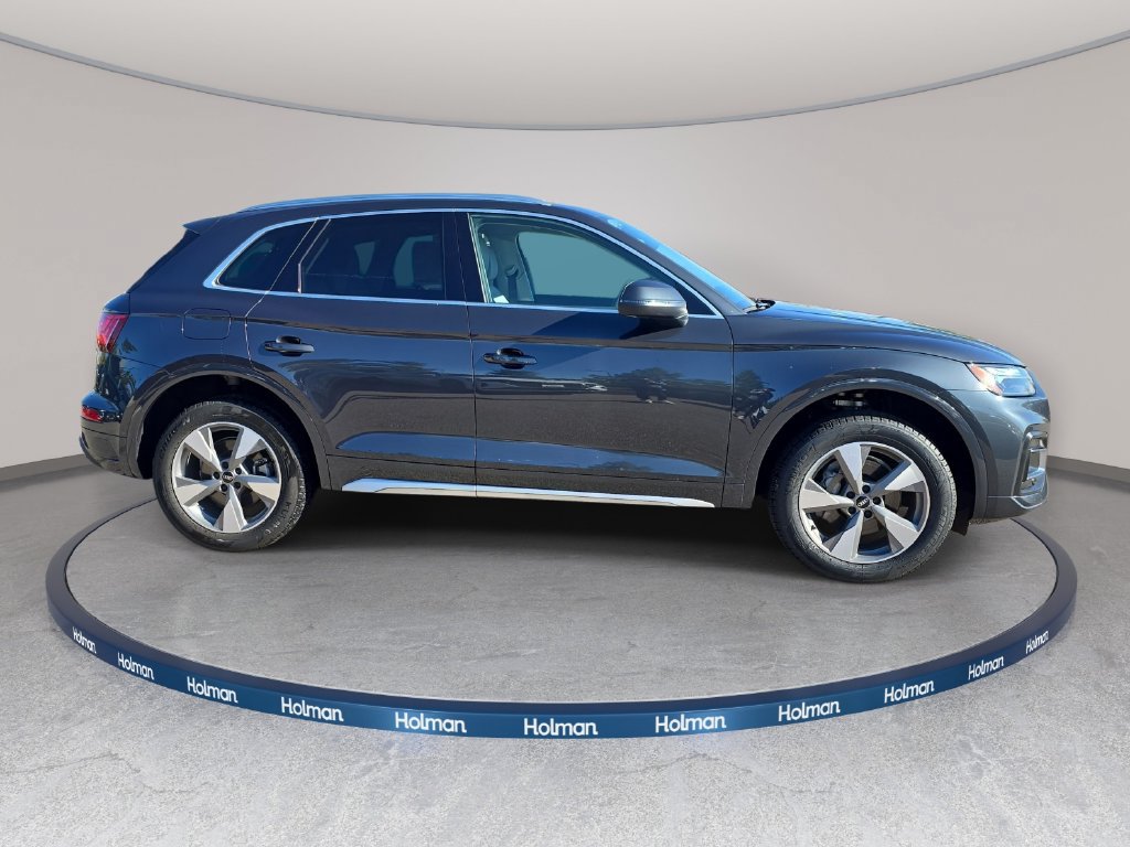 Used 2023 Audi Q5 2.0T Premium w/ Convenience Package AWD/4WD image 5
