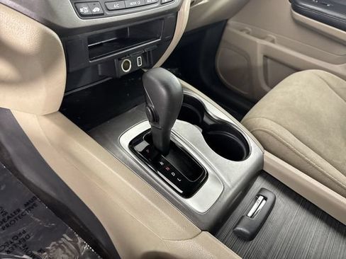 Used 2019 Honda Pilot LX image 17
