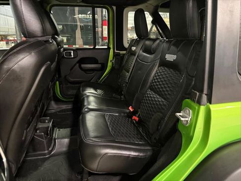 Certified 2018 Jeep Wrangler Unlimited Rubicon AWD/4WD image 28