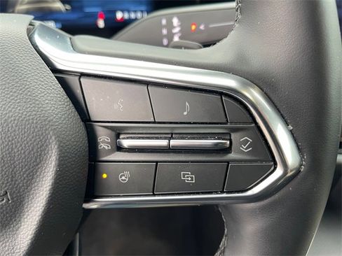 Used 2026 Chevrolet Equinox ACTIV w/ Convenience Package III image 34