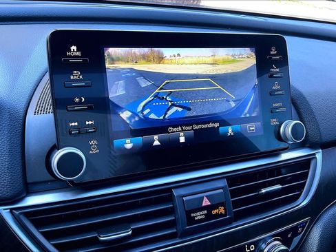 Used 2021 Honda Accord Touring image 28