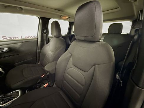 Used 2021 Jeep Renegade Latitude w/ Sun & Sound Group image 12