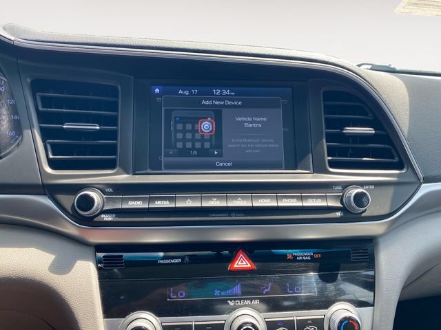 Used 2020 Hyundai Elantra SEL FWD image 24
