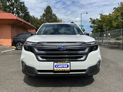 New 2025 Subaru Forester Limited image 3