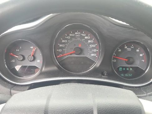 Used 2013 Dodge Avenger SXT FWD image 33