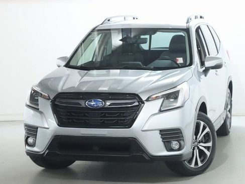 Certified 2023 Subaru Forester Limited AWD/4WD image 3