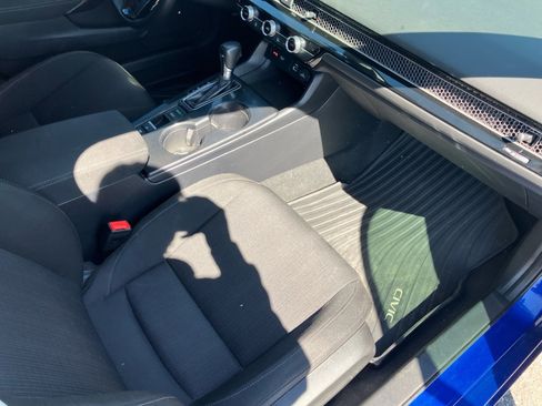 Used 2023 Honda Civic EX image 32