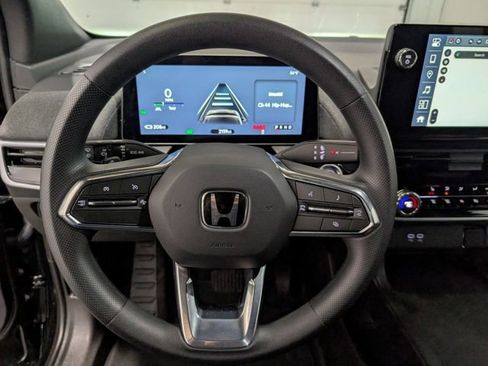 Used 2024 Honda Prologue EX image 16