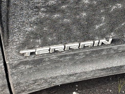 Used 2019 GMC Terrain SLE w/ Driver Convenience Package image 9