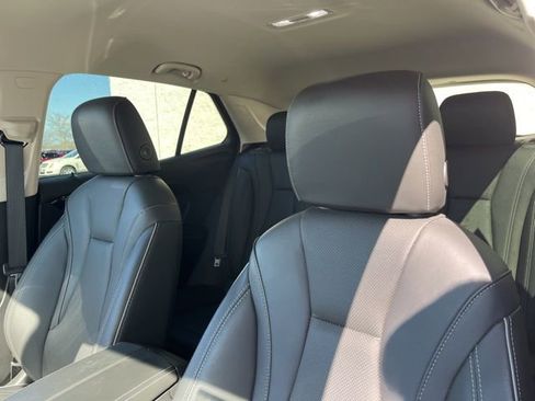 Used 2023 Buick Envision Essence image 11